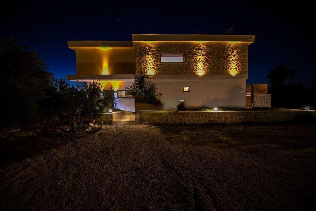 Villa Lycian-Kalkan 3 Bedroom-2 Jakuzzies-Sauna-Turkish Hamam-Huge Private Pool And Lovely Garden Kaş Eksteriør billede