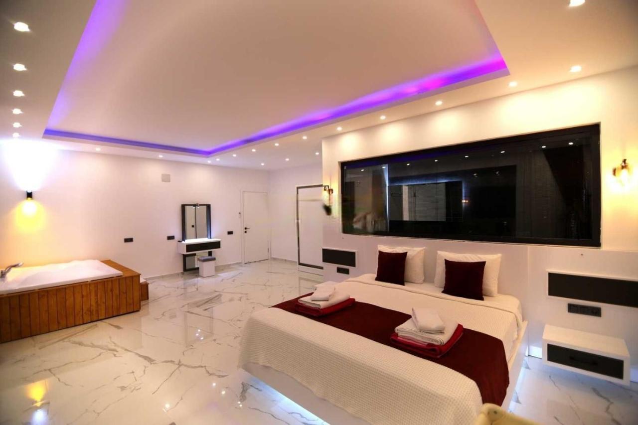 Villa Lycian-Kalkan 3 Bedroom-2 Jakuzzies-Sauna-Turkish Hamam-Huge Private Pool And Lovely Garden Kaş Eksteriør billede